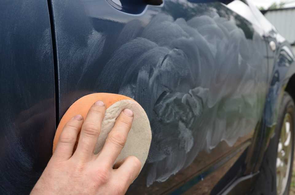 Как защитить лакокрасочное покрытие автомобиля?