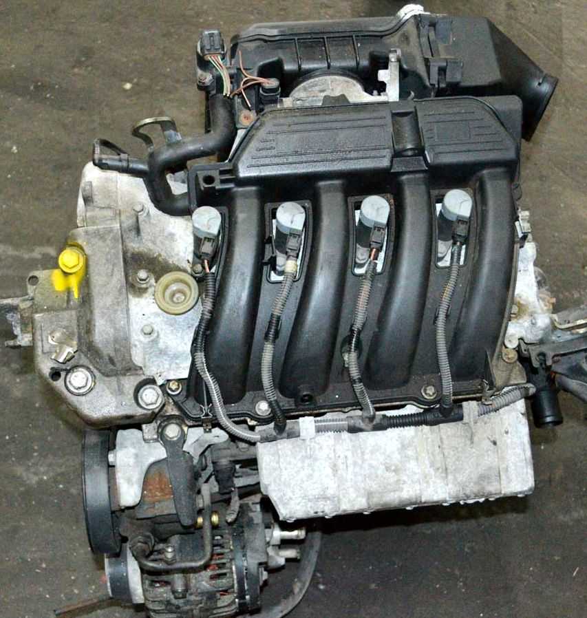 Двигатель renault k4m. Двигатель к4м Рено Меган 2. Renault 1.6 (k4m. Двигатель Рено Меган 1.6. К4м двигатель Рено 1.6.