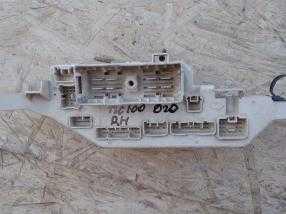 Схема предохранителей и реле toyota land cruiser 100 (1998-2007)