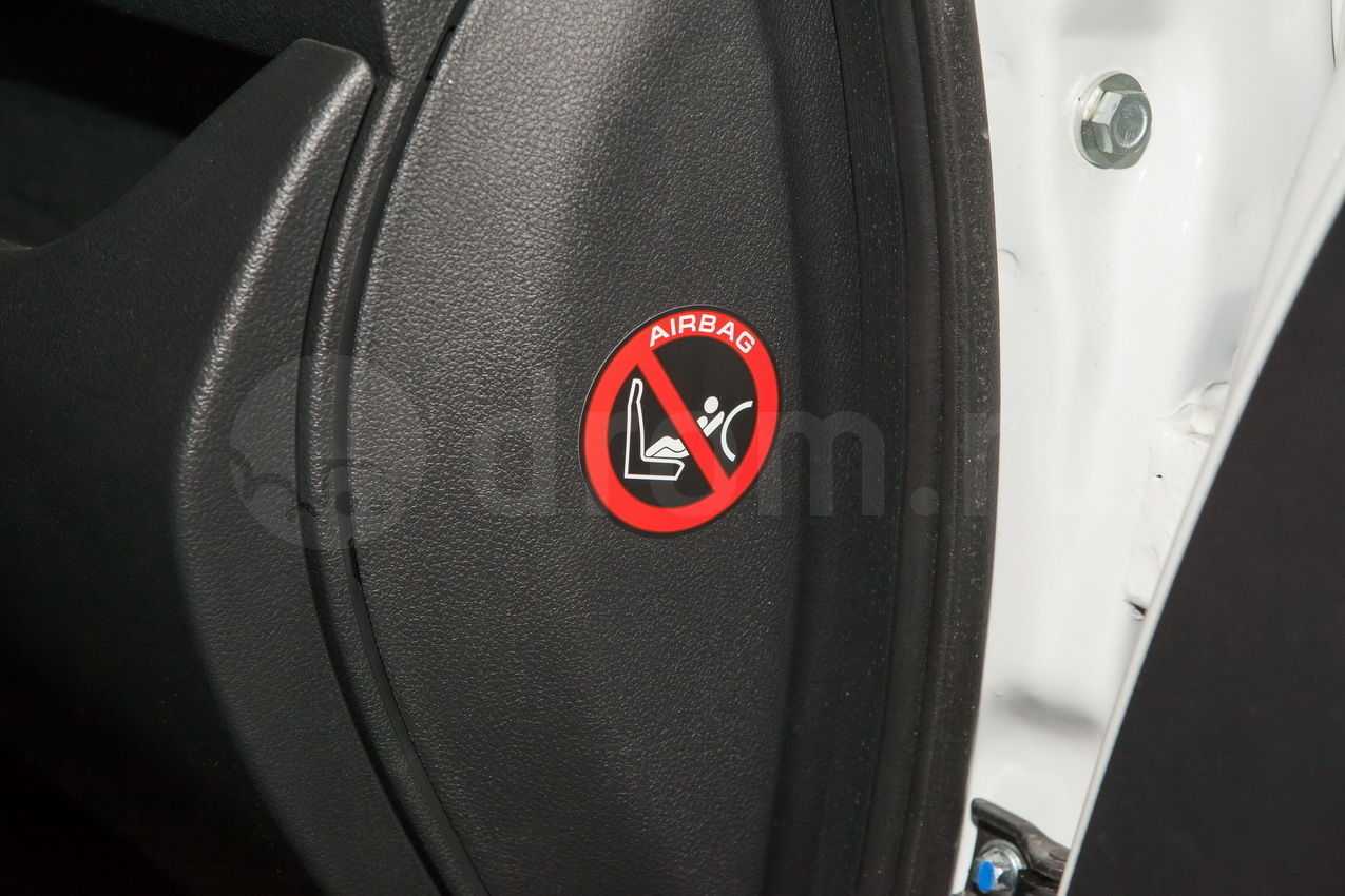 Подушки безопасности (airbag) — особенности, принцип работы и назначение