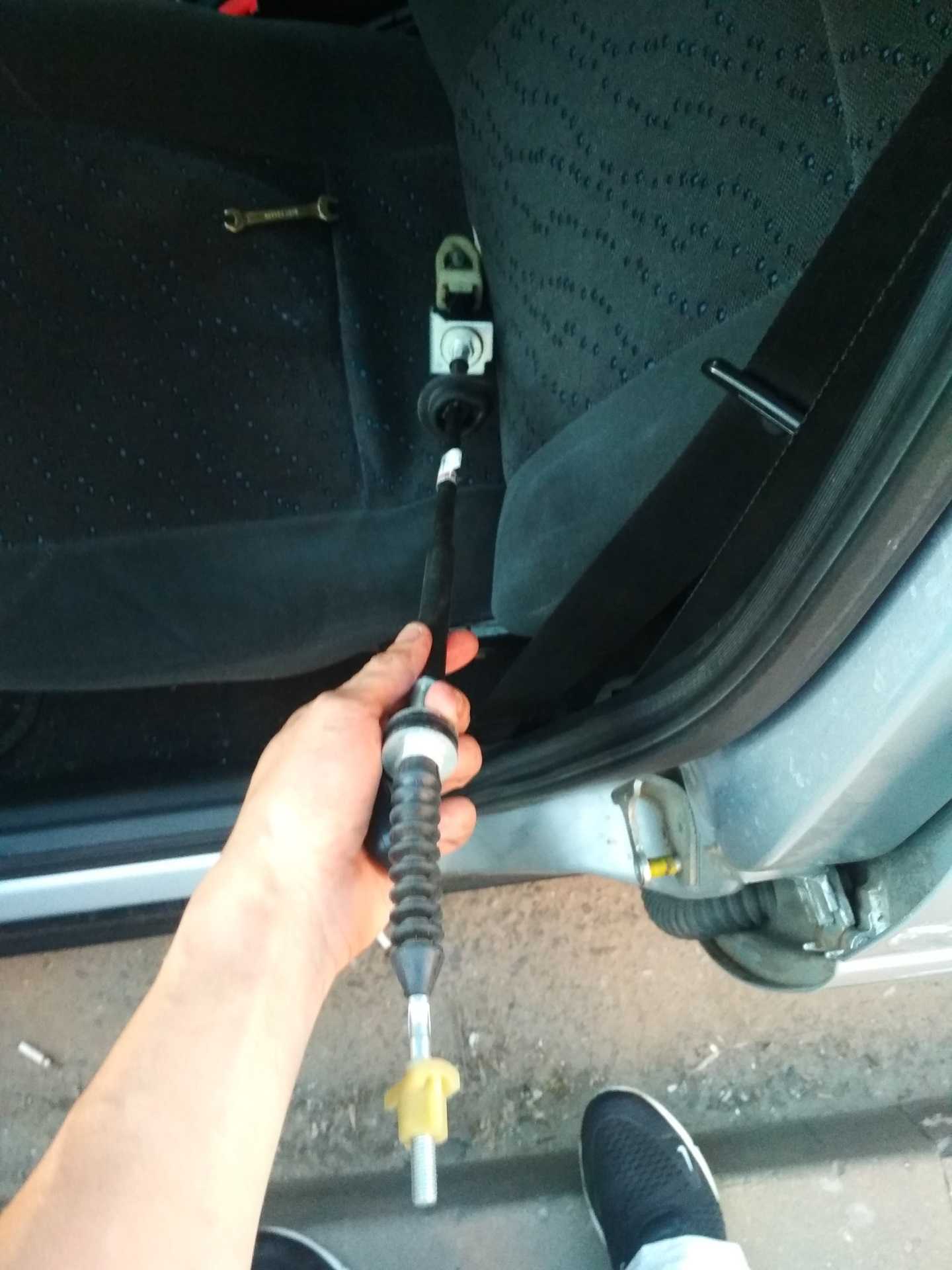 Как заменить трос сцепления на приоре