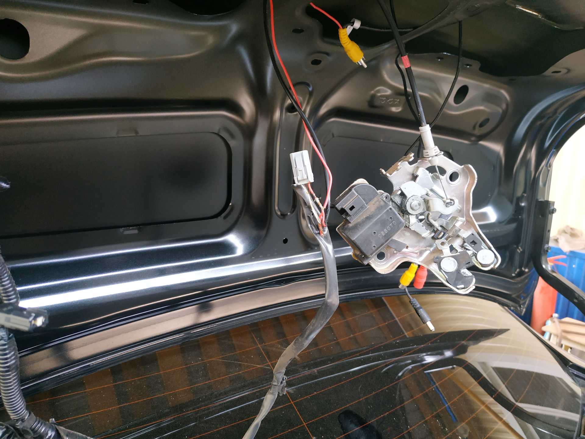 Схема подключения кнопки багажника приора - автомобильный портал automotogid